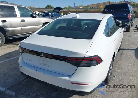 2024 Honda Accord Ex z USA, uszkodzony, nr VIN 1HGCY1F39RA085314